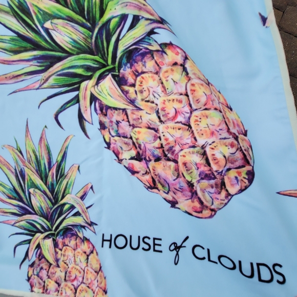 Beach Towel House of Clouds Microfiber Pineapple quick dry pool boat swim va… - Picture 2 of 5